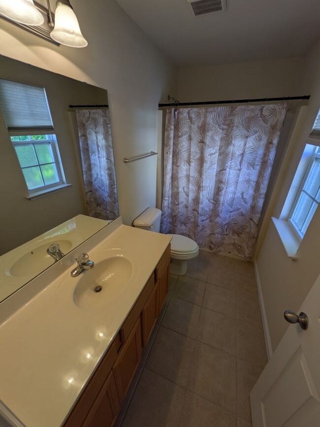 Building Photo - 9915 Cleaver Ct