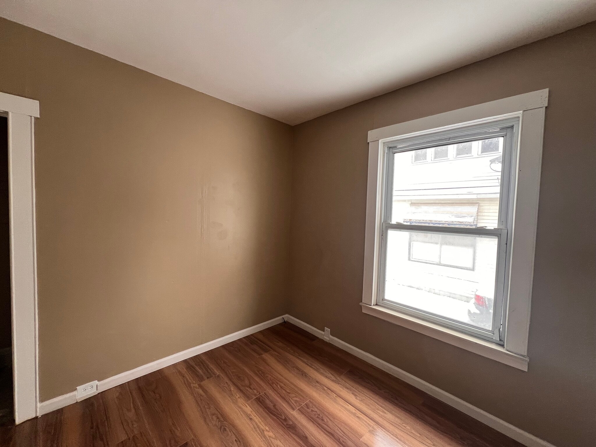 Building Photo - 2518 Hermansau St