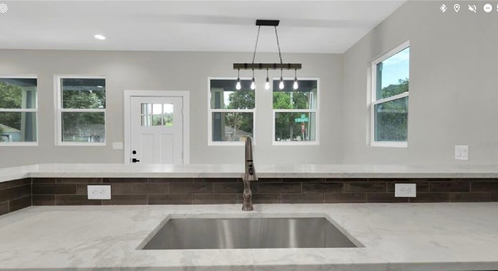 Building Photo - 8217 N Brooks St