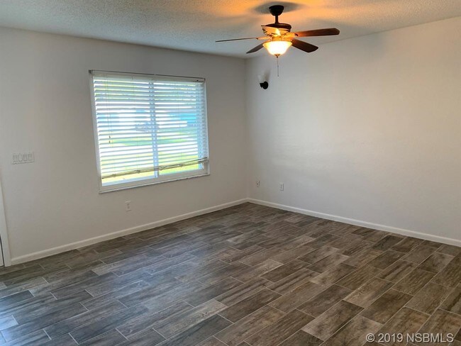 Building Photo - 3404 Juniper Dr