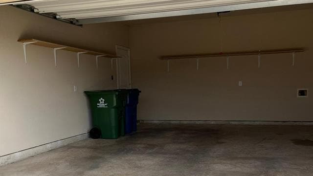 Building Photo - 8 Pleasant Valley