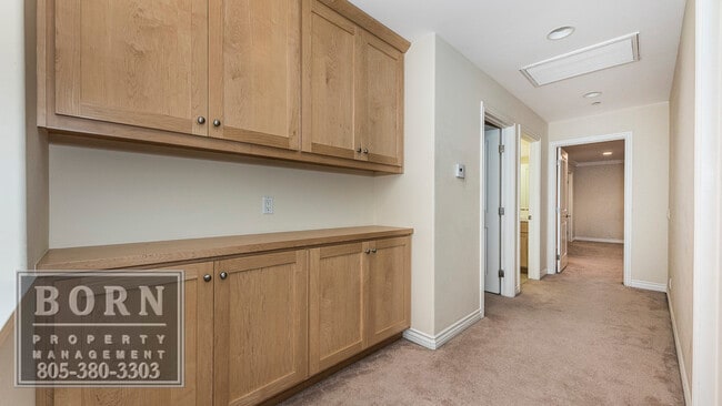 Building Photo - 2729 Los Robles Rd