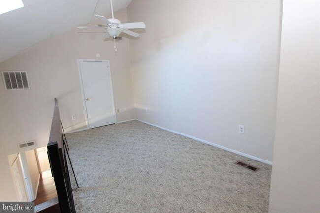 Building Photo - 2202 Aspen Dr