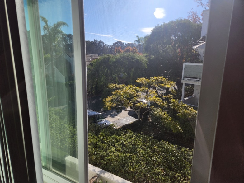 Building Photo - 13382 Tiverton Rd