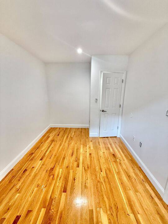 Building Photo - 1782 Bay Ridge Pkwy