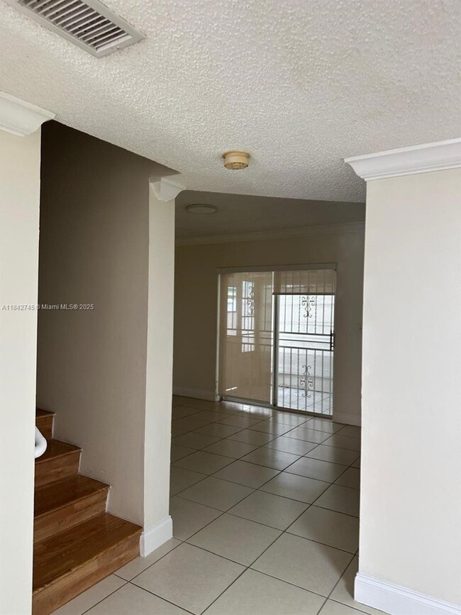 Building Photo - 2255 W 69th St