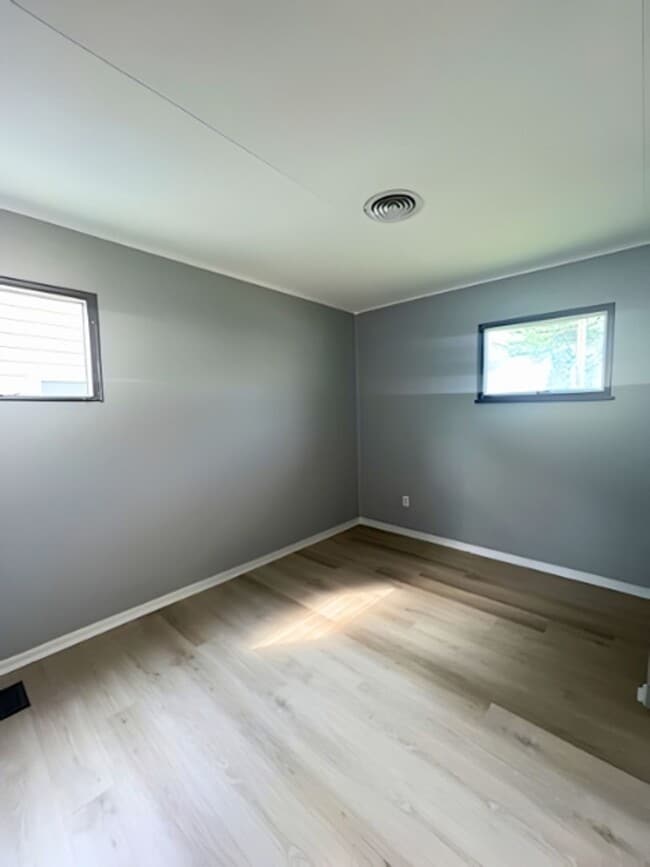 Building Photo - Fully Renovated 3-Bed Home w/ Designer Kitchen & Garage