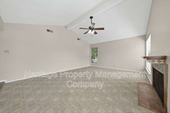 Building Photo - 145 E Summit Ave