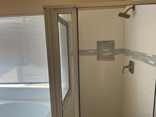 Building Photo - 1370 Montego Ct