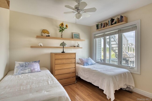 Building Photo - 2 Bayside Ave