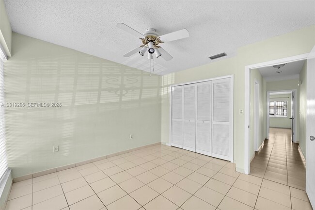 Building Photo - 13 SW 97th Pl