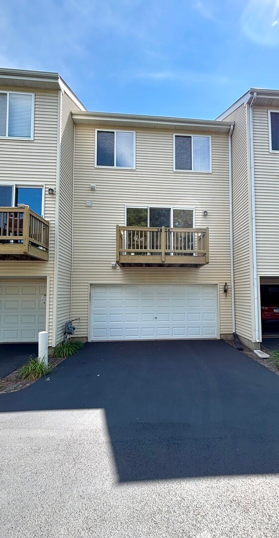 Building Photo - 1634 Windward Dr