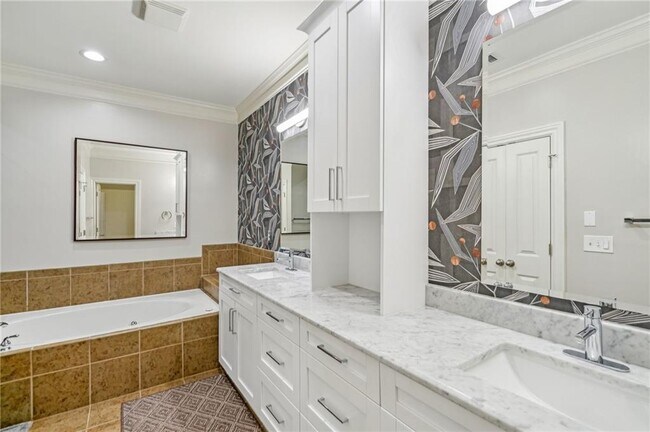 Building Photo - 1503 Whitehead Bluff NW