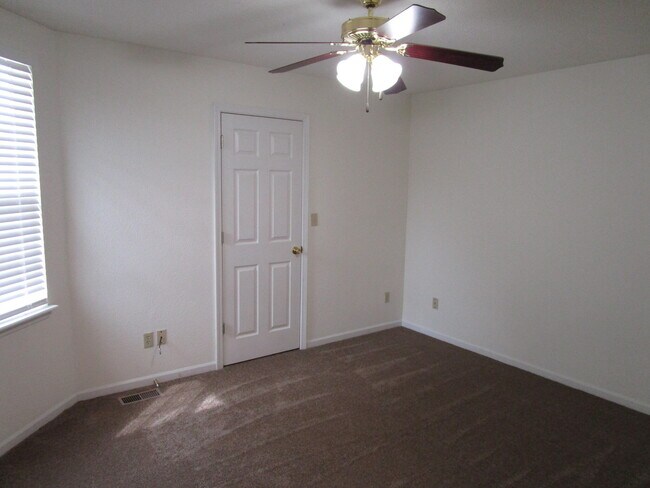 Building Photo - 4304 Cheryl Ct