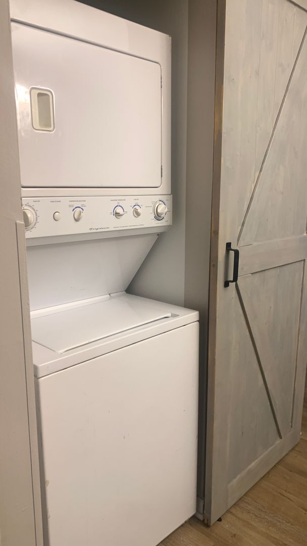 Building Photo - 2-Bedroom, 1-Bath Apartment – $1,900/month...