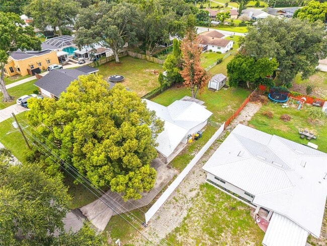 Building Photo - 145 Beverly Dr
