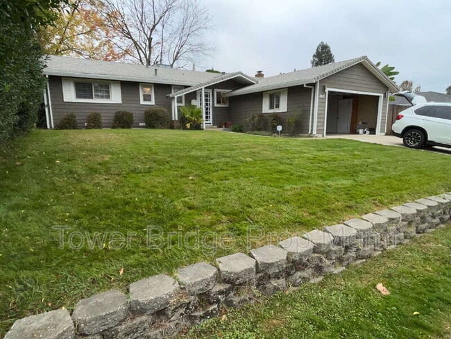 Building Photo - 7445 Midiron Dr