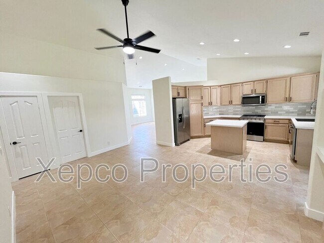 Building Photo - 68450 Pasada Rd