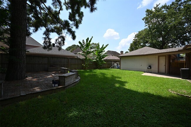 Building Photo - 6419 Sutter Park Ln