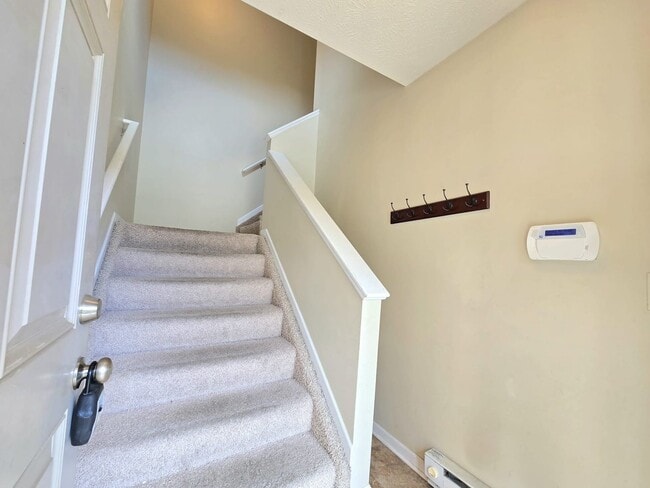 Building Photo - 5640 Irish Way