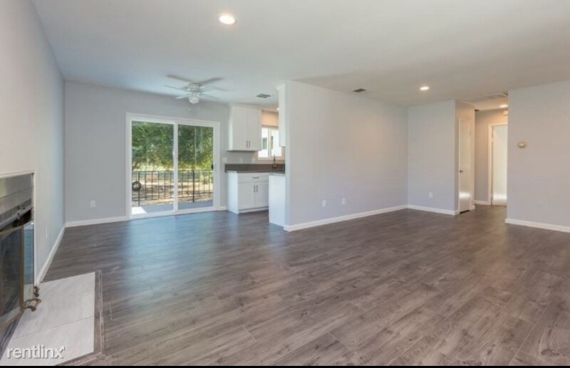 Building Photo - 8861 Olive Dr
