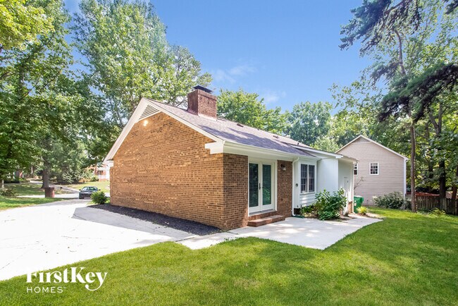 Building Photo - 8304 Lacewood Pl