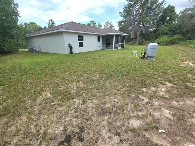 Building Photo - 7 Spruce Loop Way