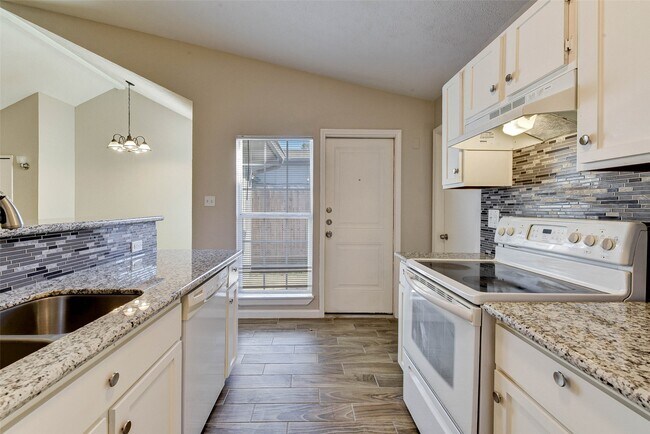 Building Photo - 17419 Ranch Country Rd