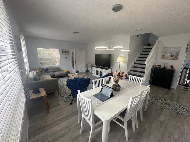 Building Photo - 3697 Miramontes Cir