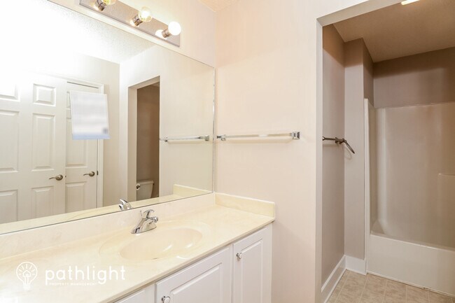 Building Photo - 110 Creeks End Circle, Mills River, NC, 28759