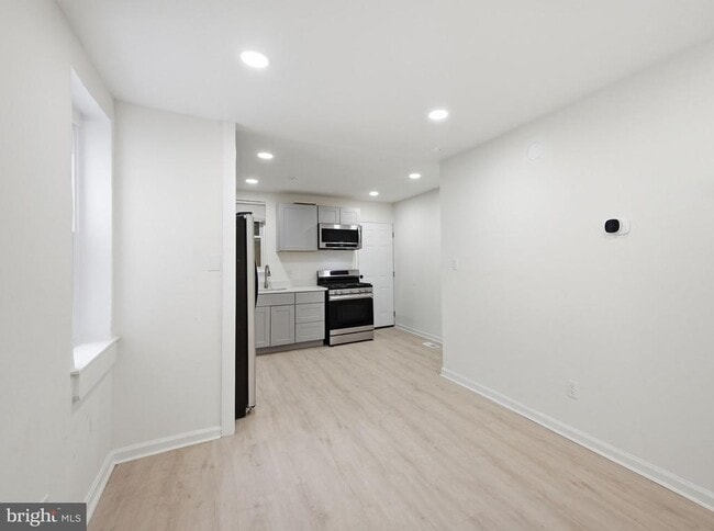 Building Photo - 2636 Lauretta Ave