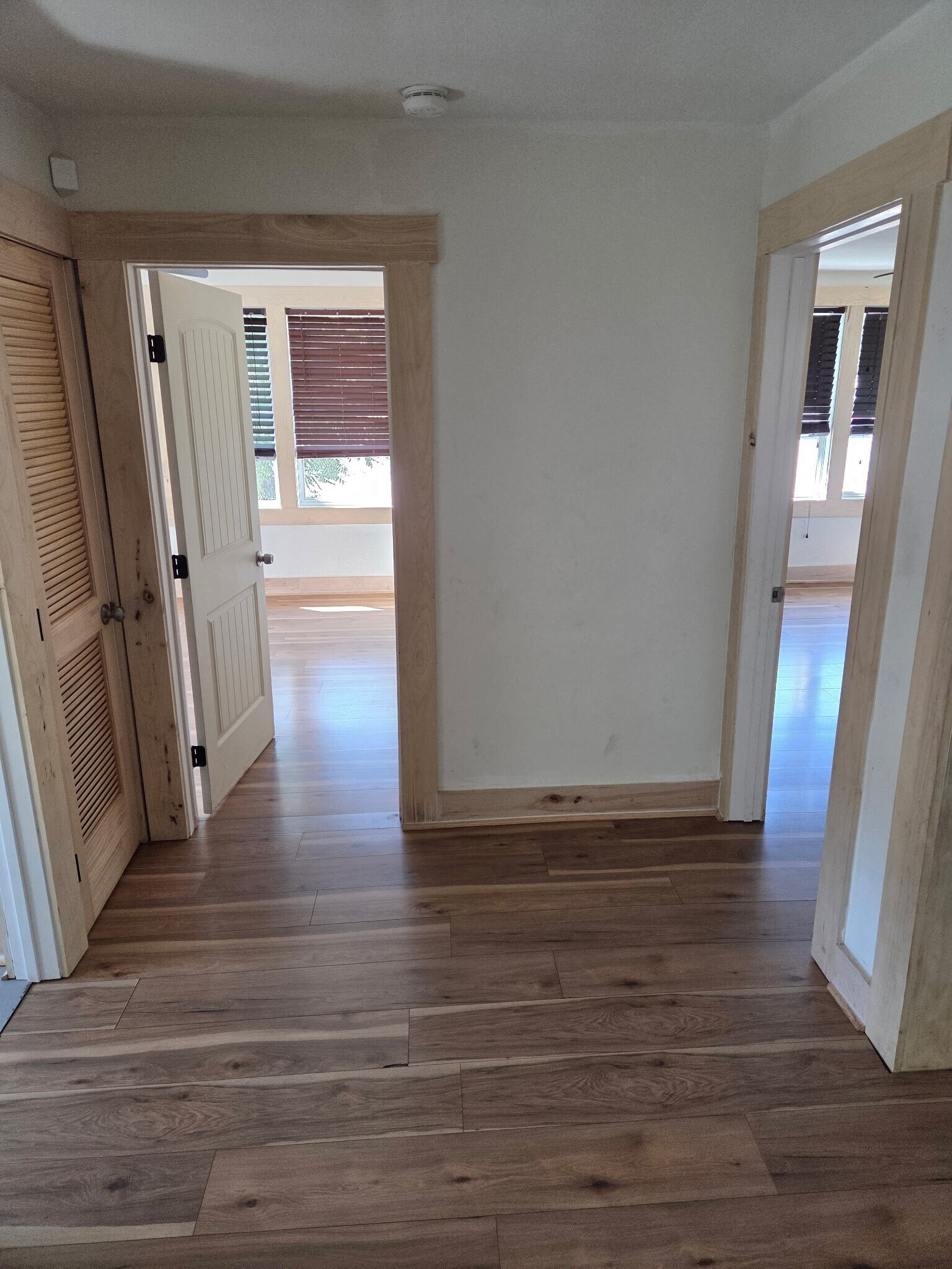 Building Photo - 530 N Royal Ave