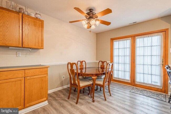 Building Photo - 3473 E Gate Pl