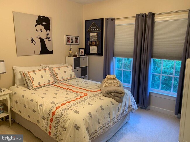 Building Photo - 7106 Point Replete Cir