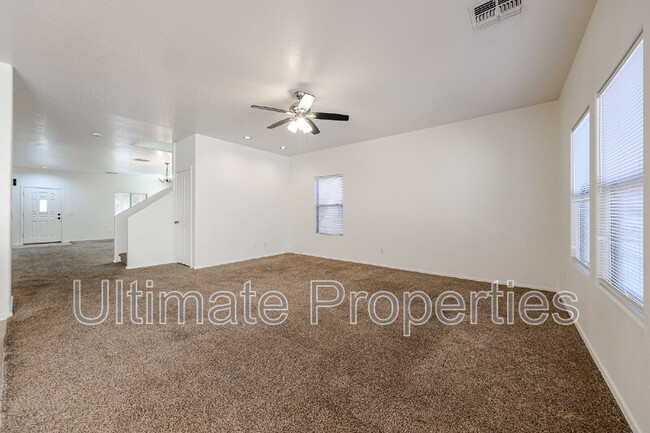 Building Photo - 18528 W Douglas Way