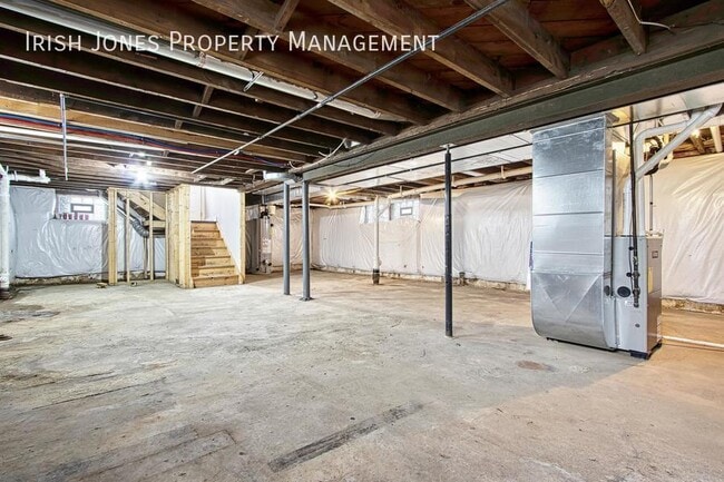 Building Photo - 77 Porter Ave