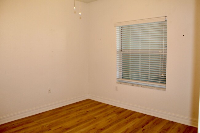 Building Photo - Reduced Ocean View rental available now!!!