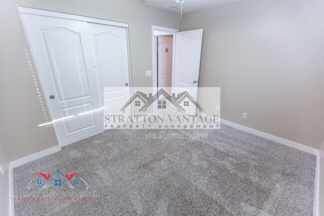 Building Photo - 23658 S 210th Pl