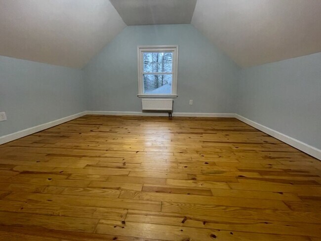 Building Photo - 138 Pine Grove Dr