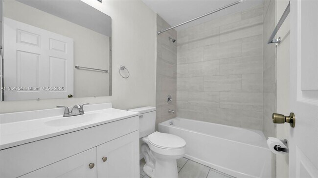 Building Photo - 1413 Academy Blvd