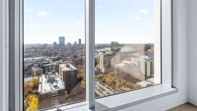 Building Photo - 35 Lomasney Wy