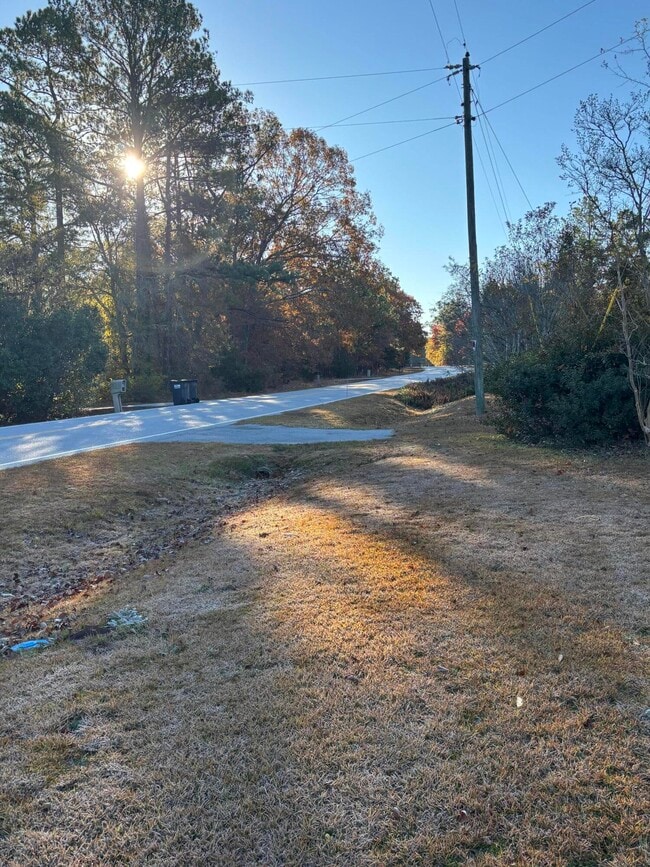 Building Photo - 205 Joy Rd