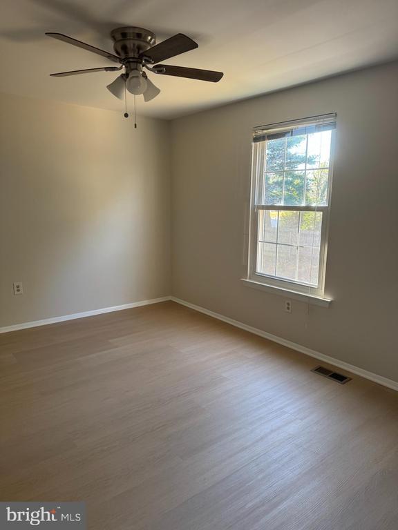 Building Photo - 7532 Buena Vista Terrace