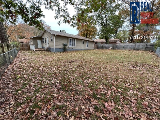 Building Photo - 3211 Duke Ct