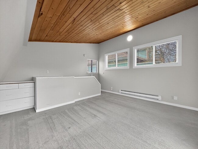 Building Photo - 5521 Brooklyn Ave NE