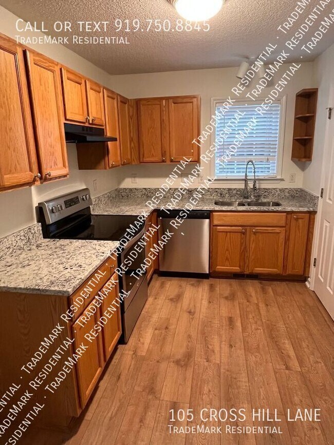 Building Photo - 105 Cross Hill Ln