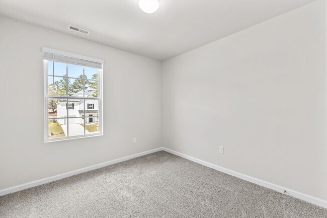 Building Photo - 705 Conductor Ct