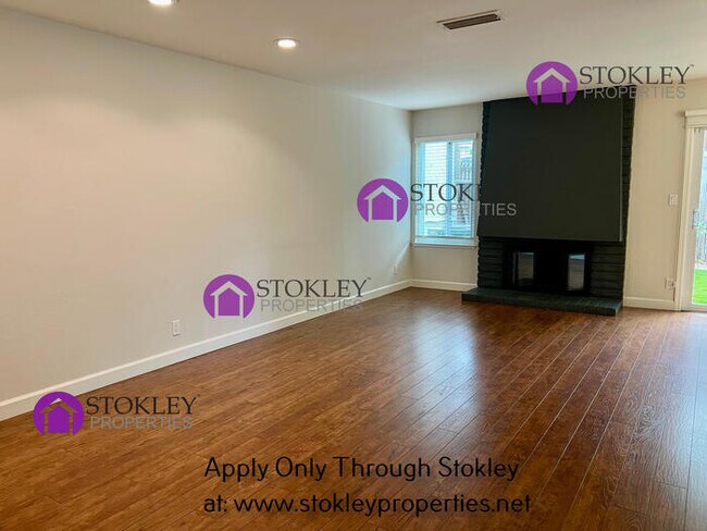 Building Photo - 1659 Siskiyou Dr