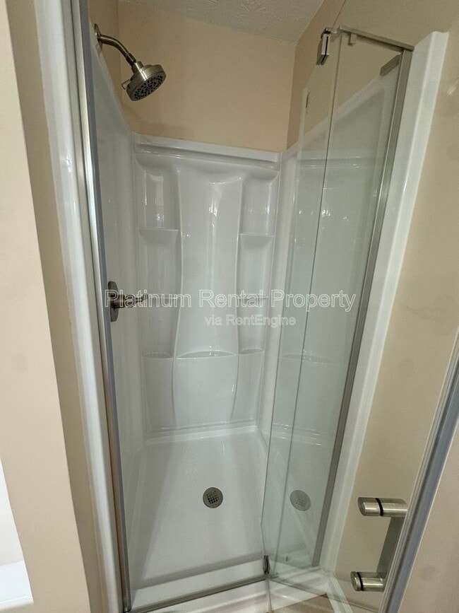 Building Photo - 1444 Glenfield Dr