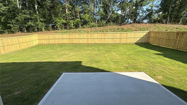 Building Photo - 458 Red Dragon Dr